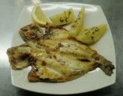Dorada a la espalda