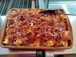 Huevos Rotos con jamón serrano